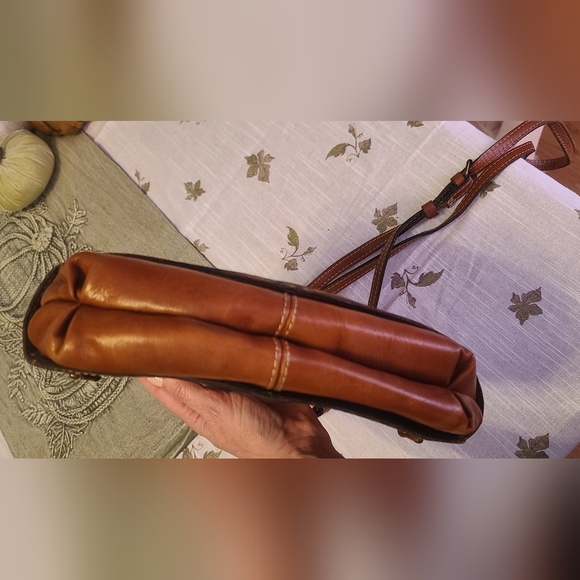 Patricia Nash handbag - Picture 9 of 9